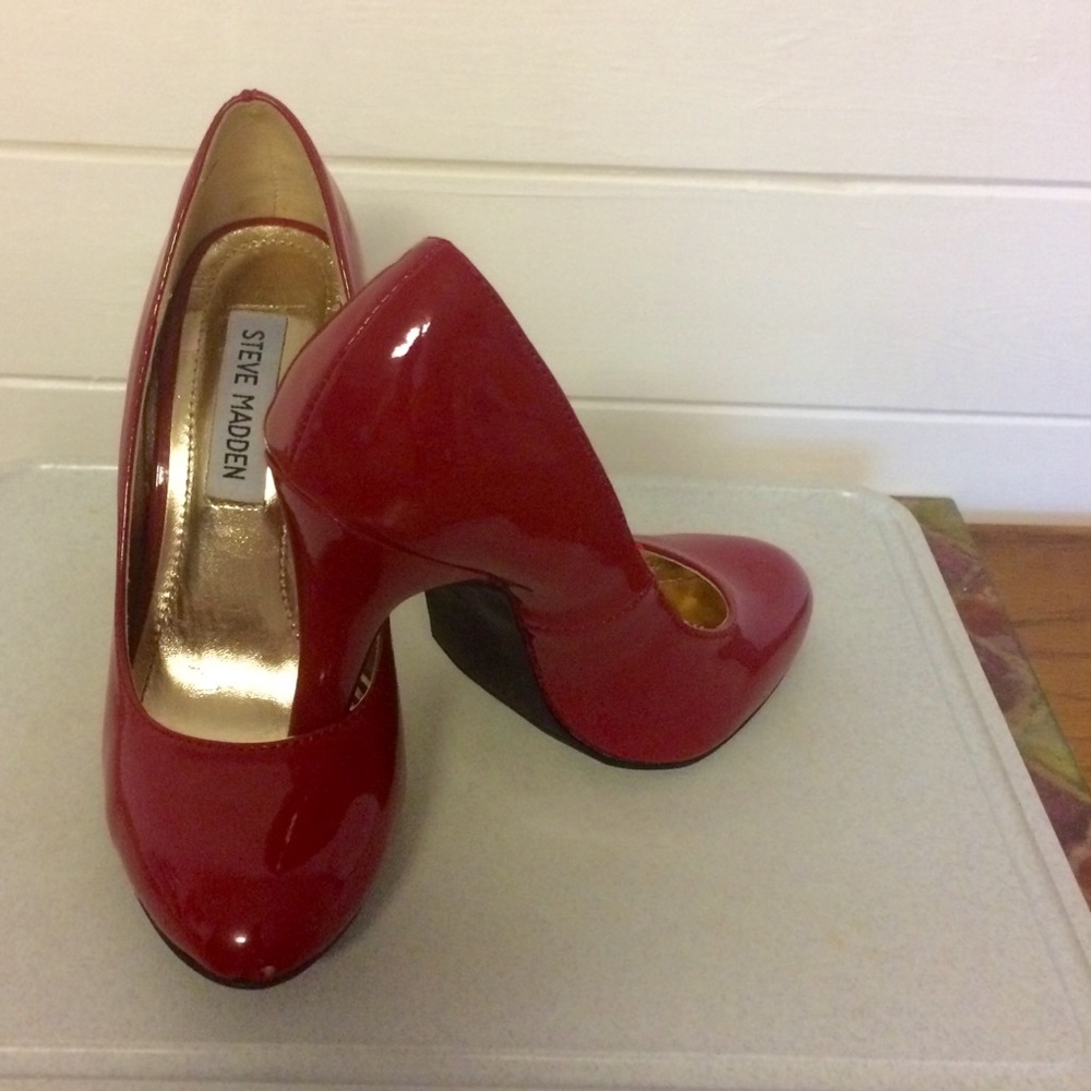 Steve madden red heels
